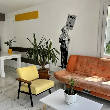 Studio Flat W Balcony 8 Min To Kyrenia Castle Apartment Kyrenia (Northern Cyprus)
